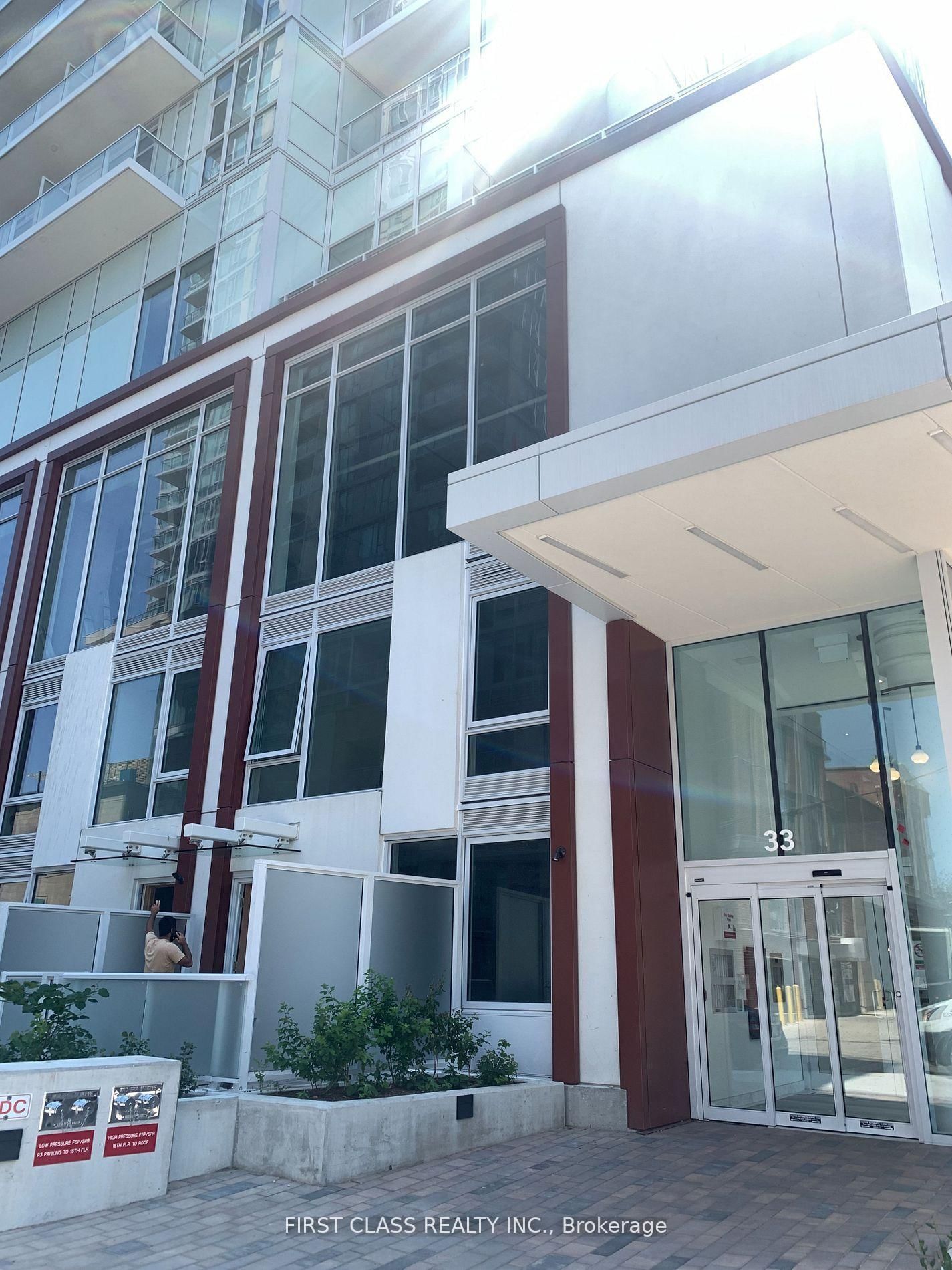 33 Helendale Avenue, Unit 2513