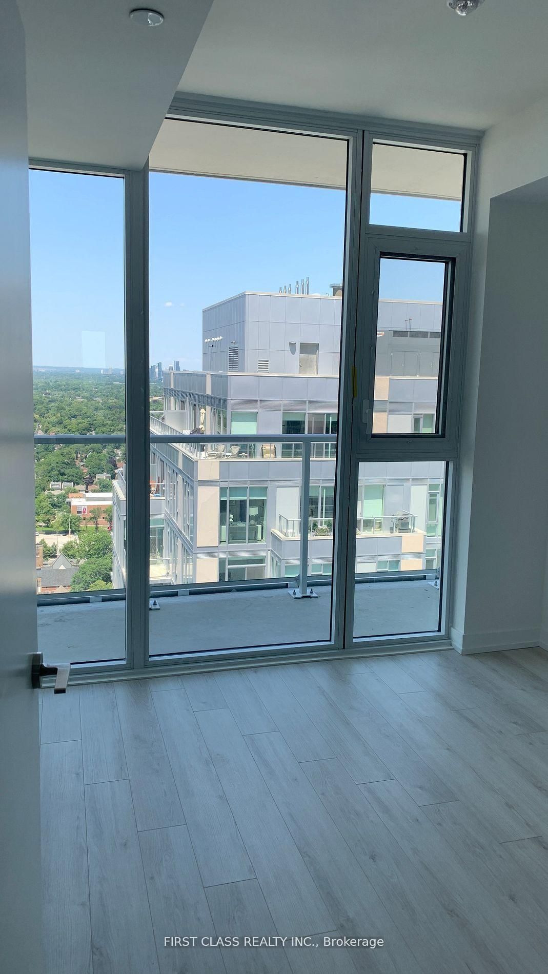 33 Helendale Avenue, Unit 2513 - Photo 11