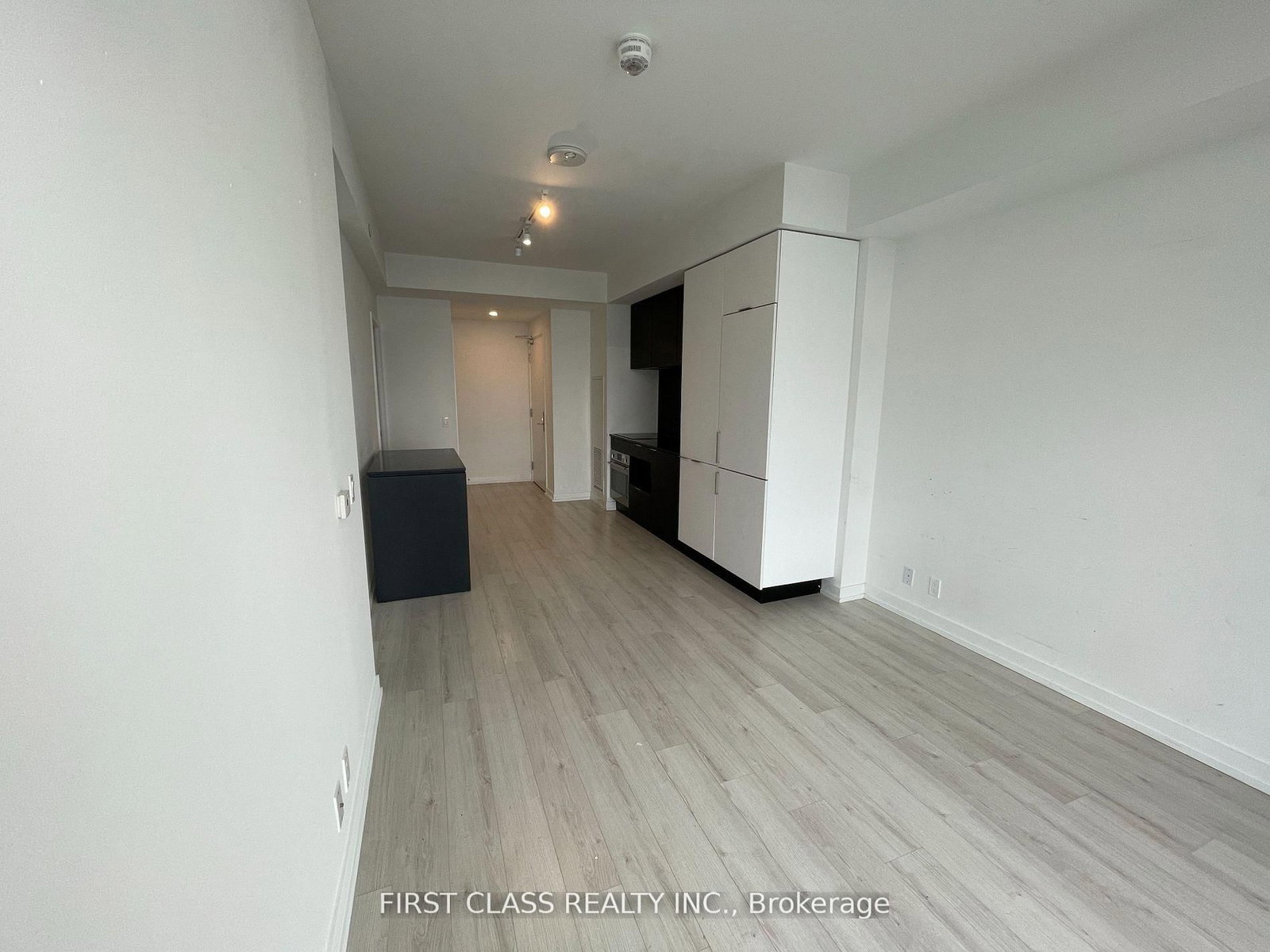 33 Helendale Avenue, Unit 2513 - Photo 6