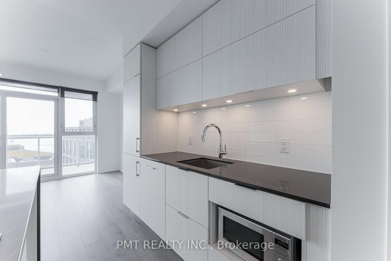 20 Richardson Street, Unit 1604 - Photo 6