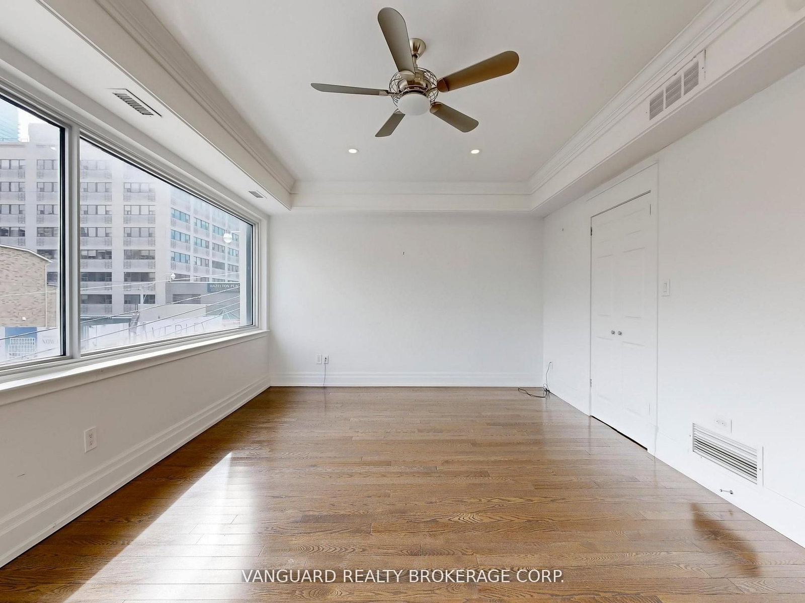 118 Avenue Road - Photo 4