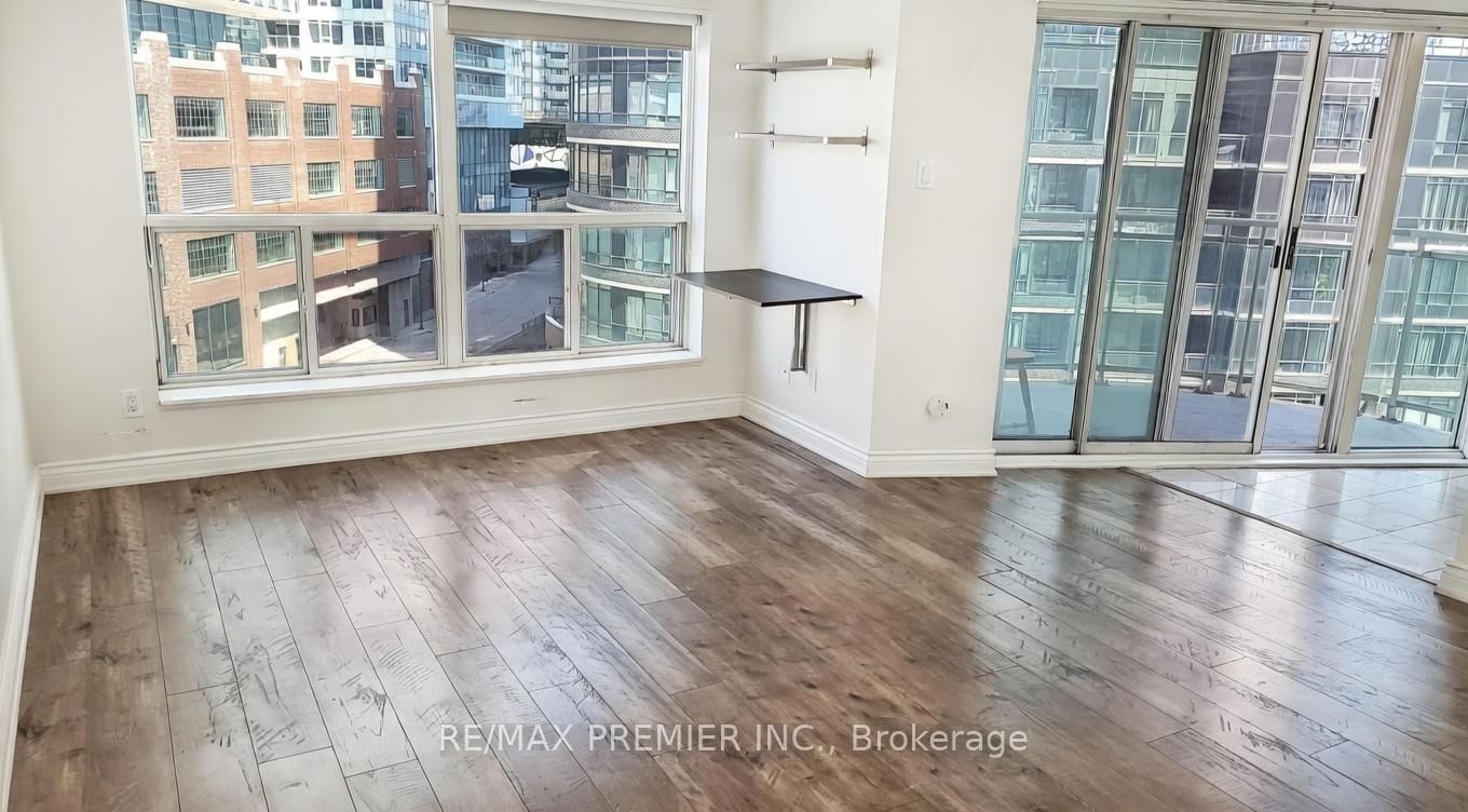 Condo for sale at 719-600 Queens Quay, Toronto, Ontario, M5V 3M3 - Waterfront Communities C1 - MLS: C13011124