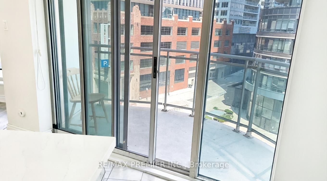 Condo for sale at 719-600 Queens Quay, Toronto, Ontario, M5V 3M3 - Waterfront Communities C1 - MLS: C13011124