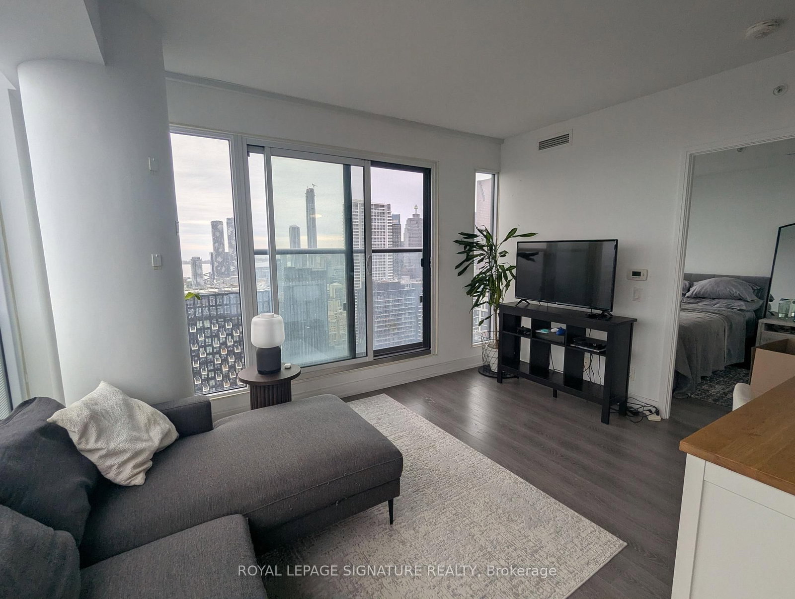 Condo for lease at 4605-181 Dundas Street, Toronto, Ontario, M5A 0N5 - Moss Park - MLS: C13011468