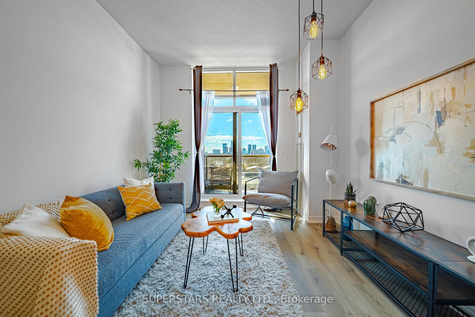 Property at 18 Kenaston