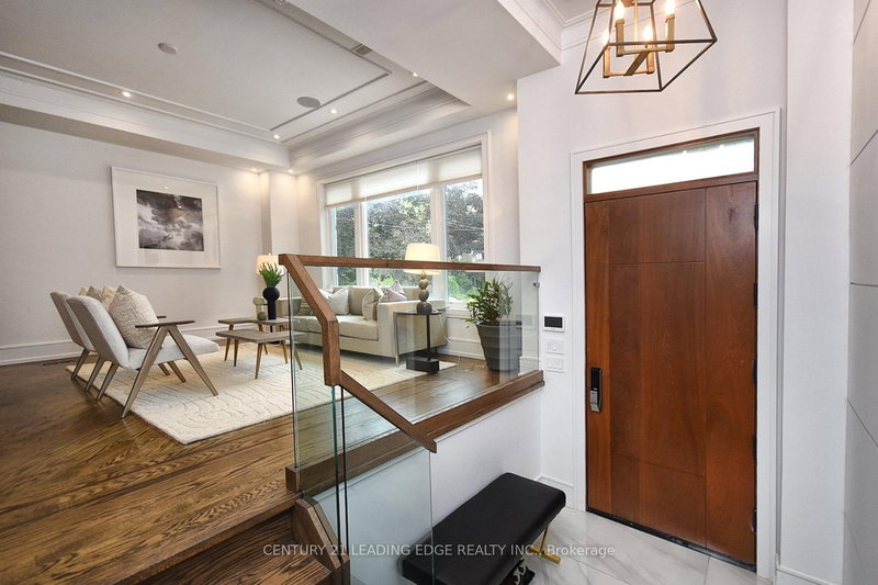 home for lease on 119 Stibbard Avenue