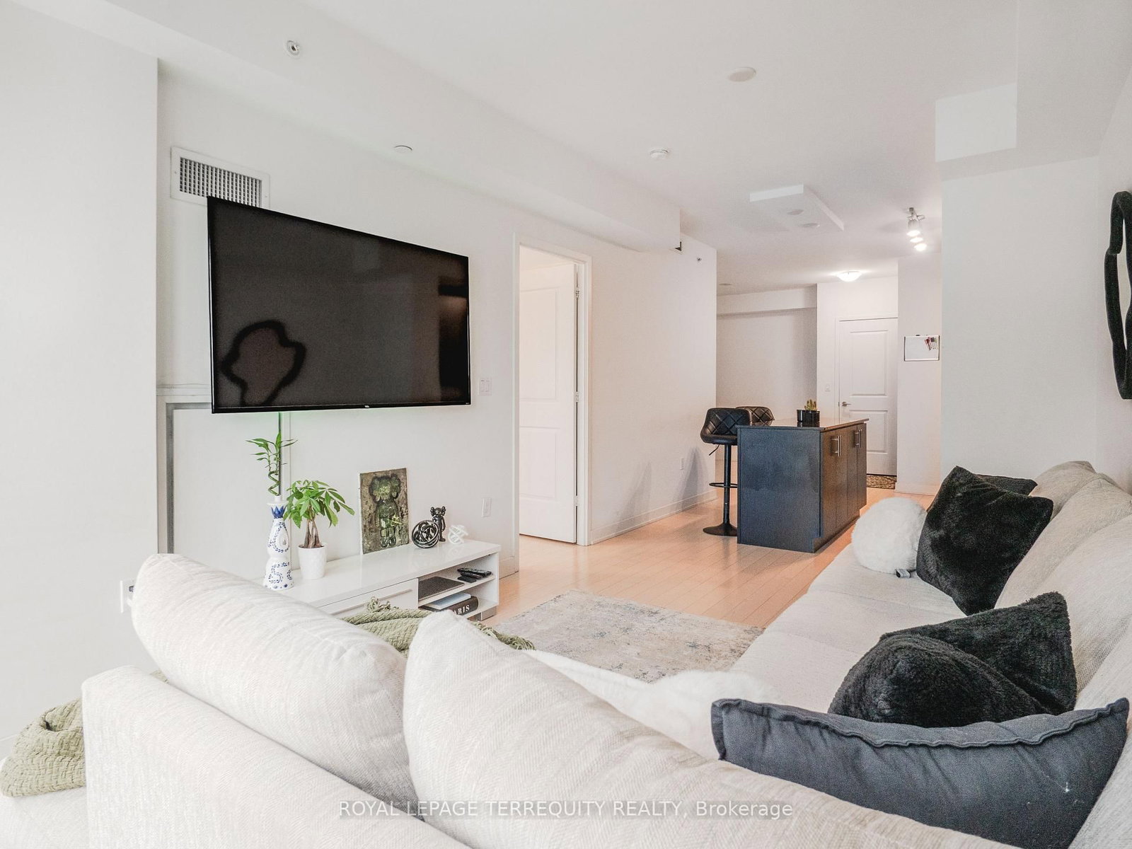 1 The Esplanade, Unit 1009 - Photo 6