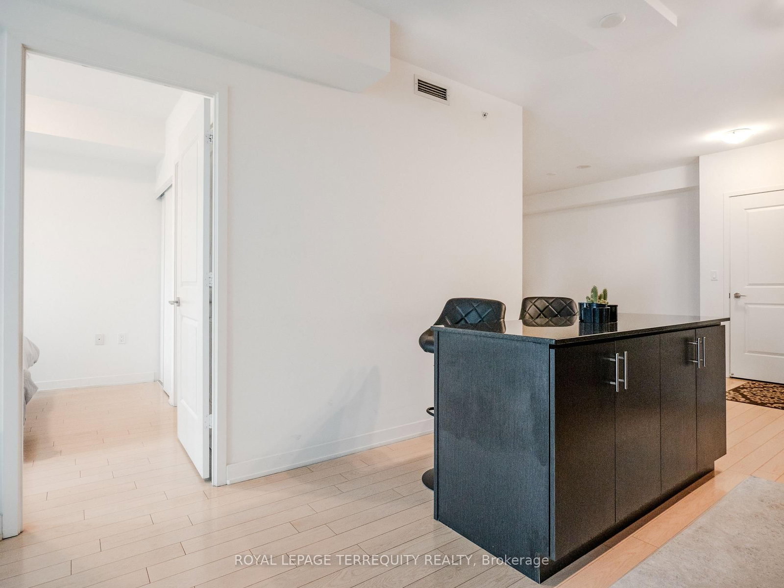1 The Esplanade, Unit 1009 - Photo 8