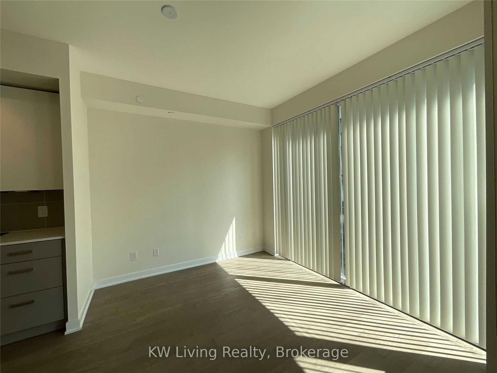 17 Dundonald Street, Unit 509 - Photo 17