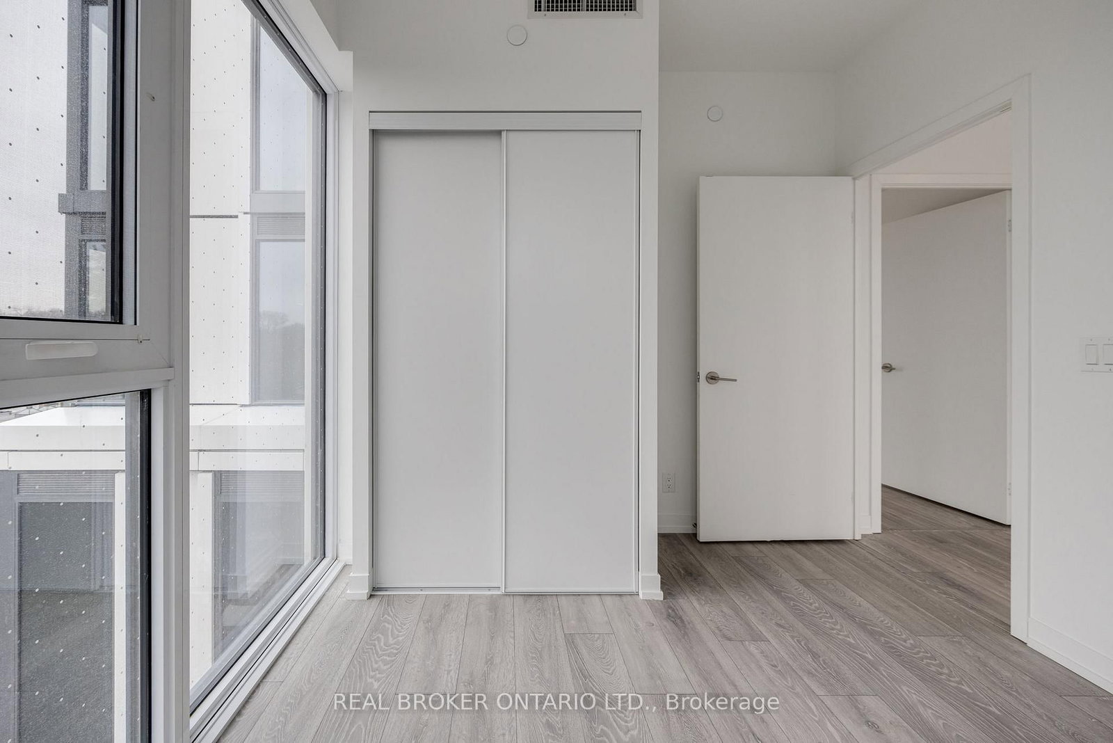 2020 Bathurst Street, Unit 311 - Photo 15