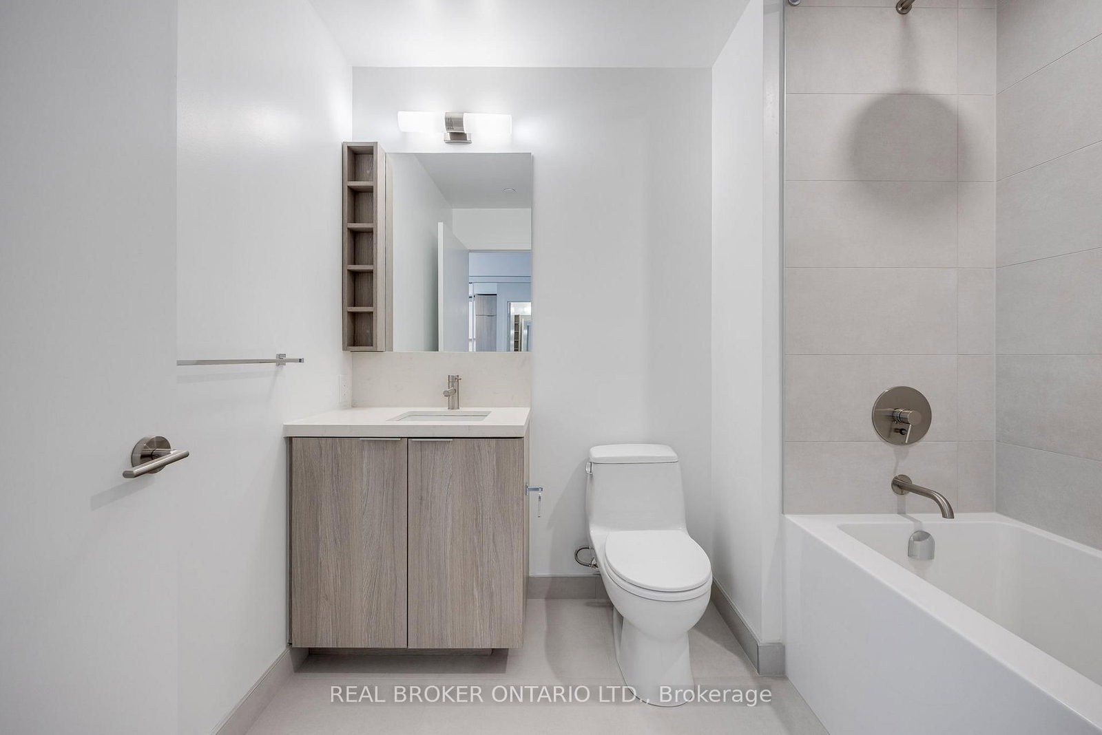 2020 Bathurst Street, Unit 311 - Photo 18