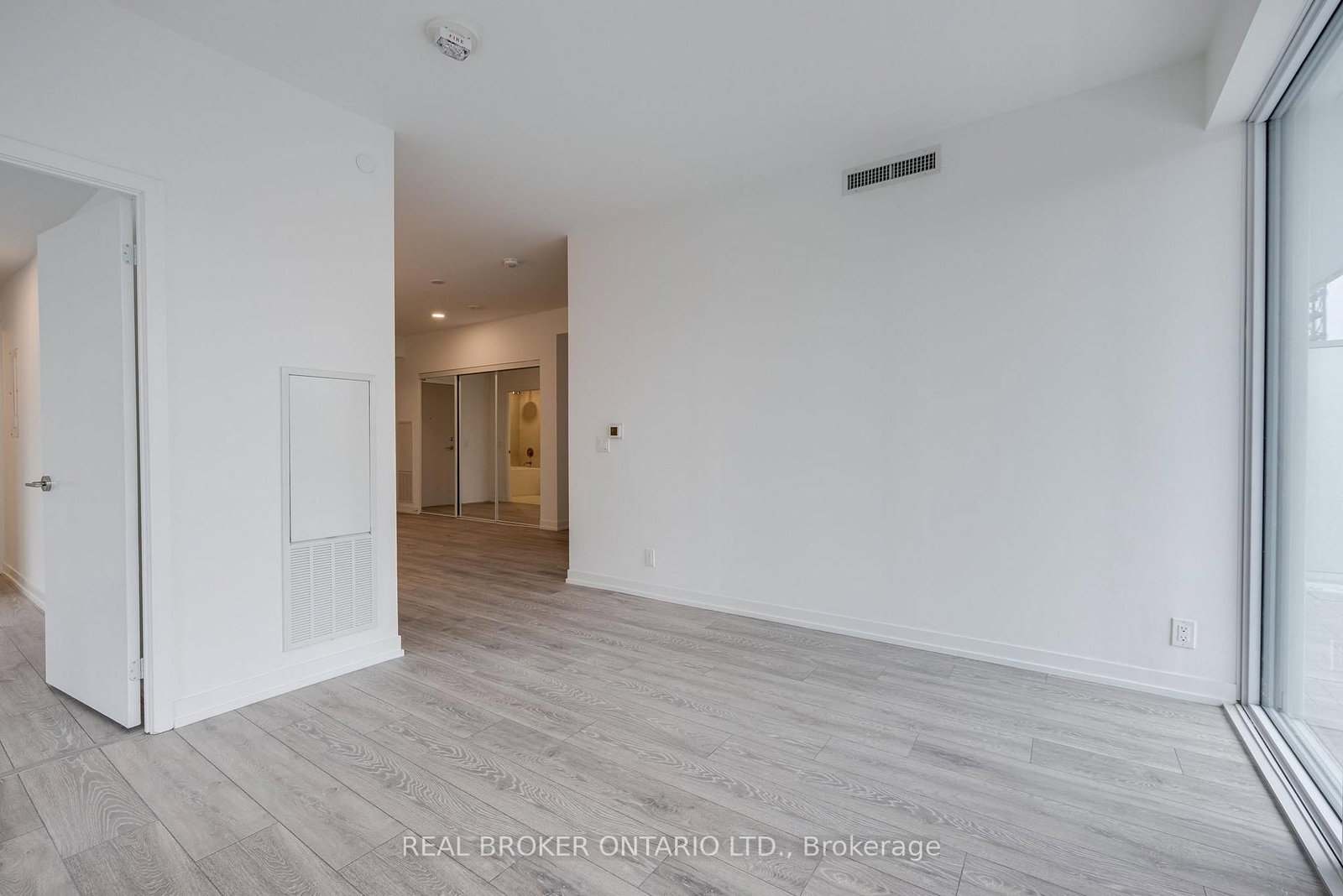 2020 Bathurst Street, Unit 311 - Photo 8