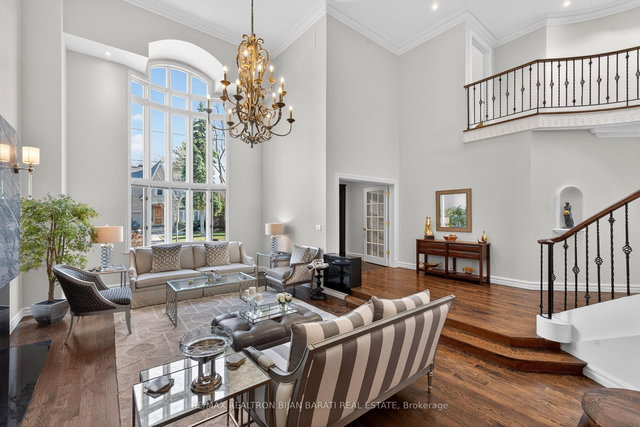 218 Hillcrest Avenue