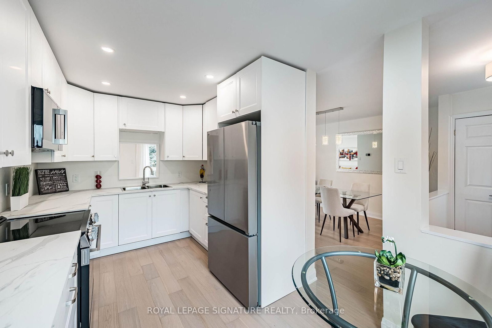 Townhouse for sale at 33 Cheryl Shepway, Toronto, Ontario, M2J 4R5 - Don Valley Village - MLS: C13012022