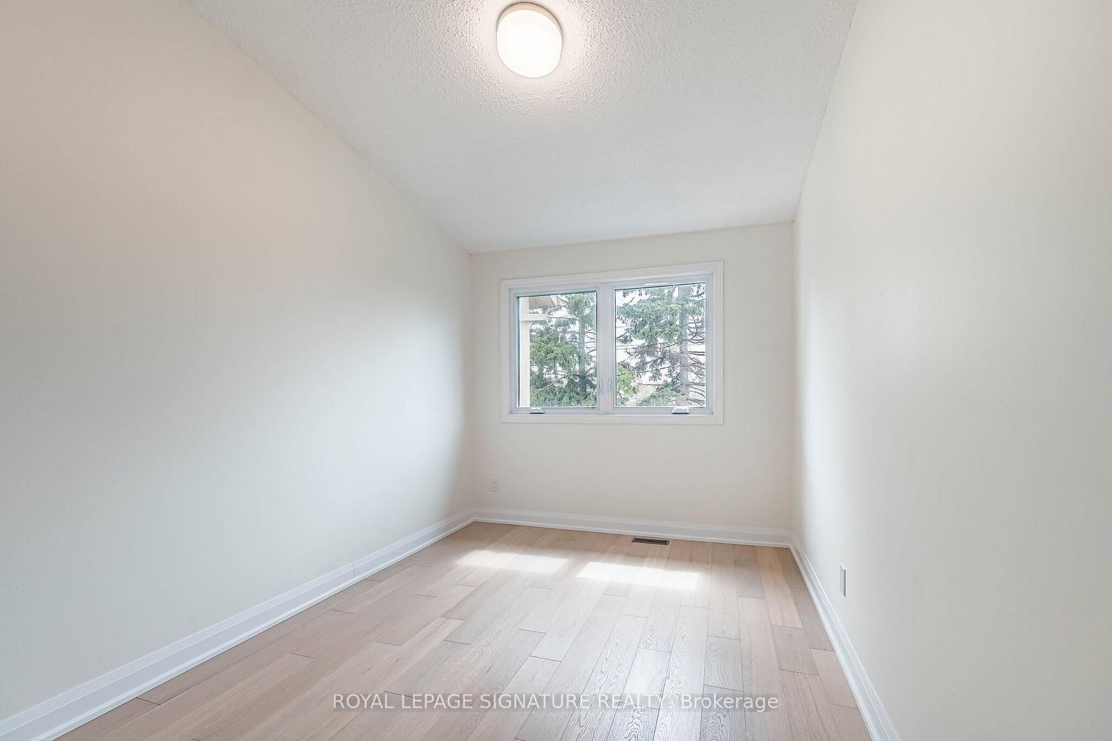 Townhouse for sale at 33 Cheryl Shepway, Toronto, Ontario, M2J 4R5 - Don Valley Village - MLS: C13012022