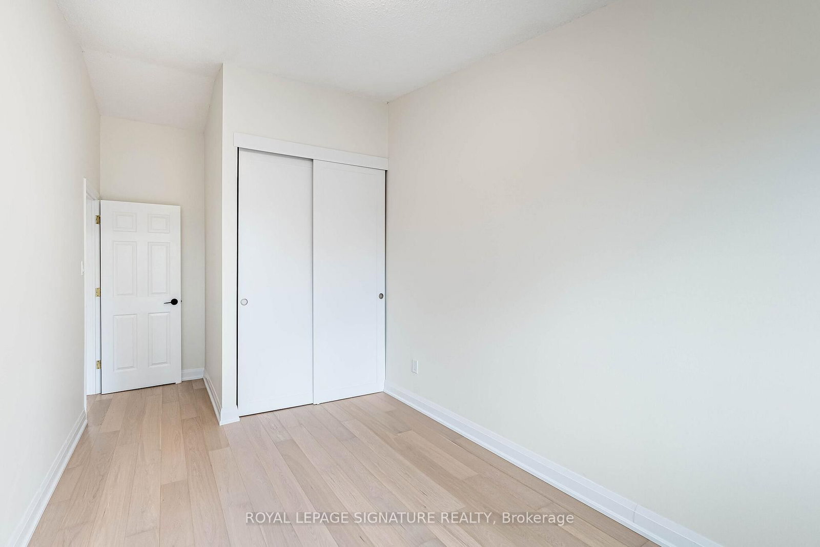 Townhouse for sale at 33 Cheryl Shepway, Toronto, Ontario, M2J 4R5 - Don Valley Village - MLS: C13012022