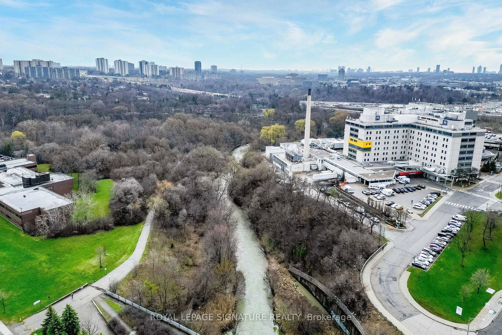 Townhouse for sale at 33 Cheryl Shepway, Toronto, Ontario, M2J 4R5 - Don Valley Village - MLS: C13012022