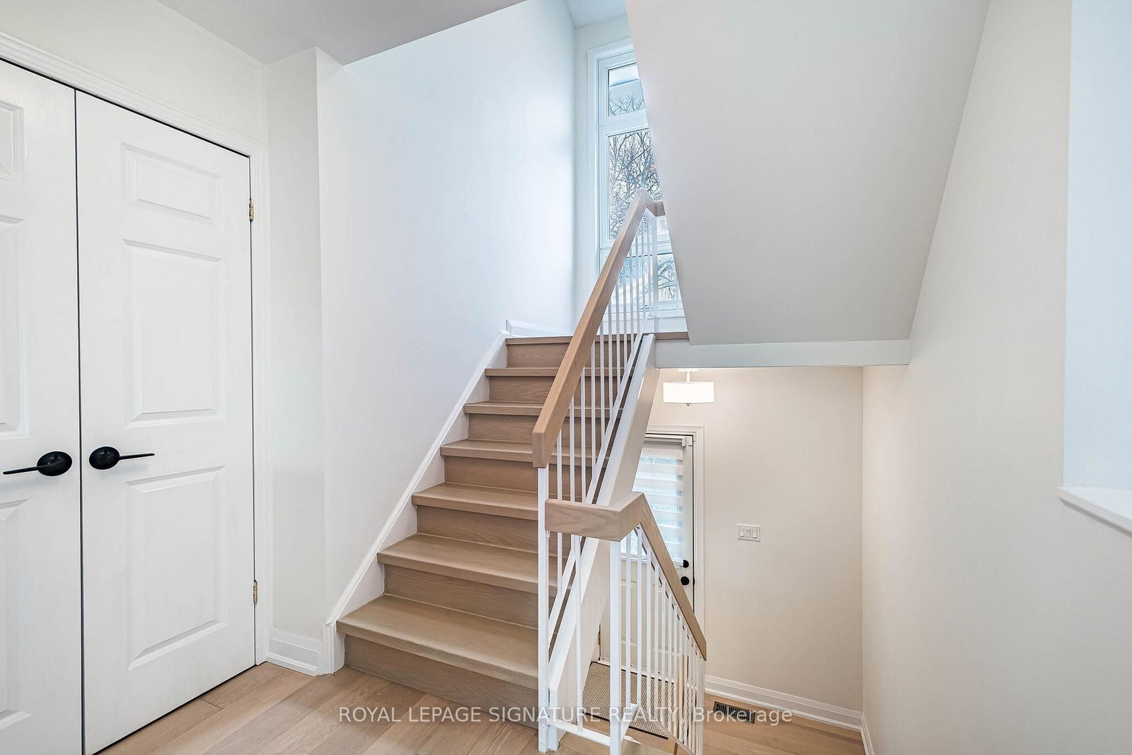 Townhouse for sale at 33 Cheryl Shepway, Toronto, Ontario, M2J 4R5 - Don Valley Village - MLS: C13012022