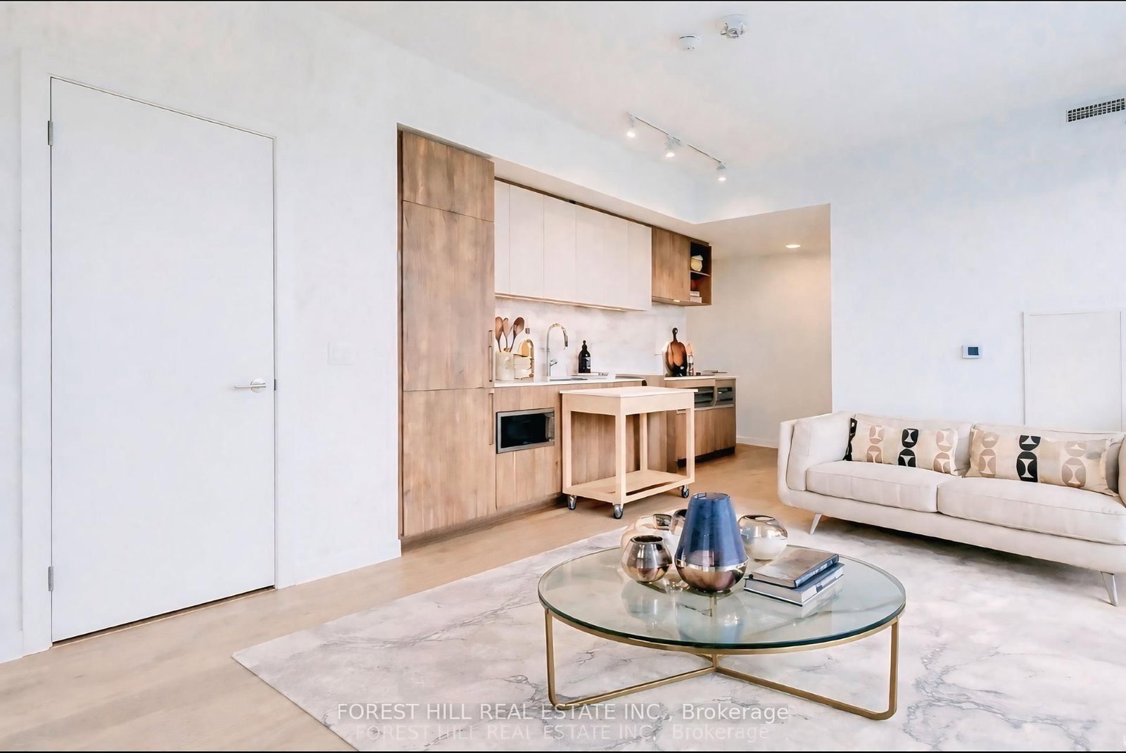 2020 Bathurst Street, Unit 908 - Photo 5