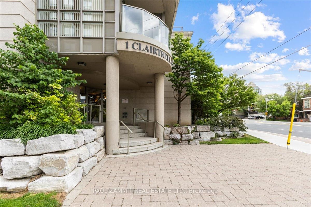 1 Clairtrell Road • #101 • Toronto, ON photo 19