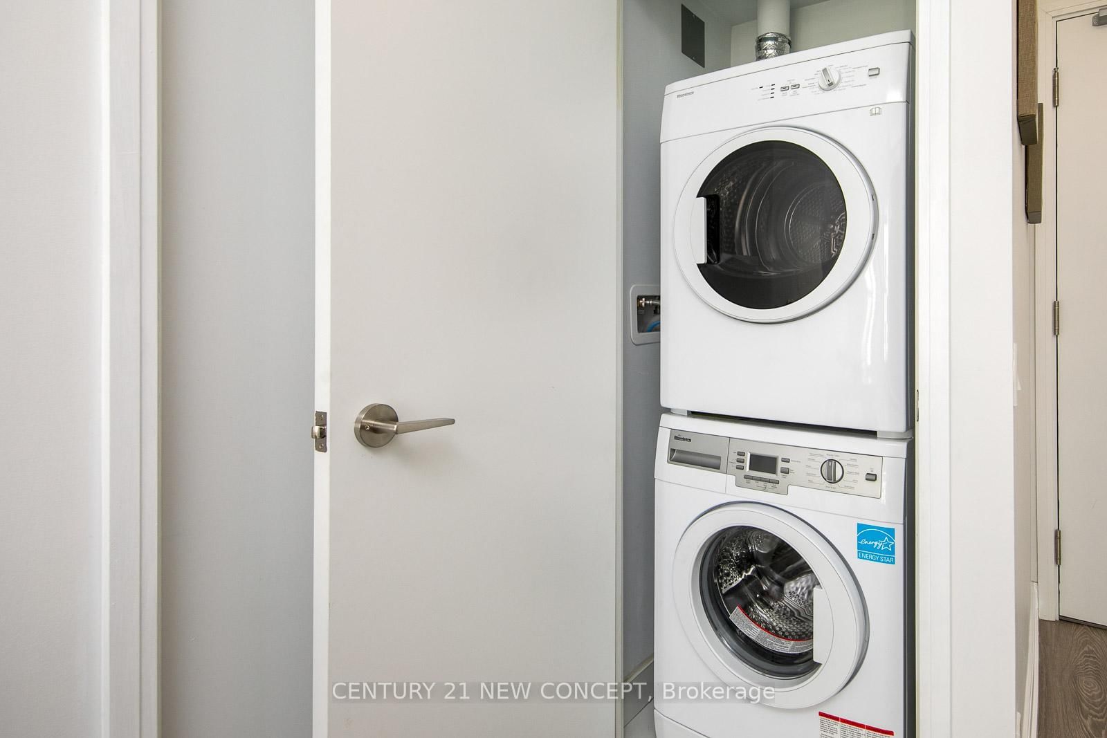 181 Dundas Street E, Unit 4912 - Photo 14