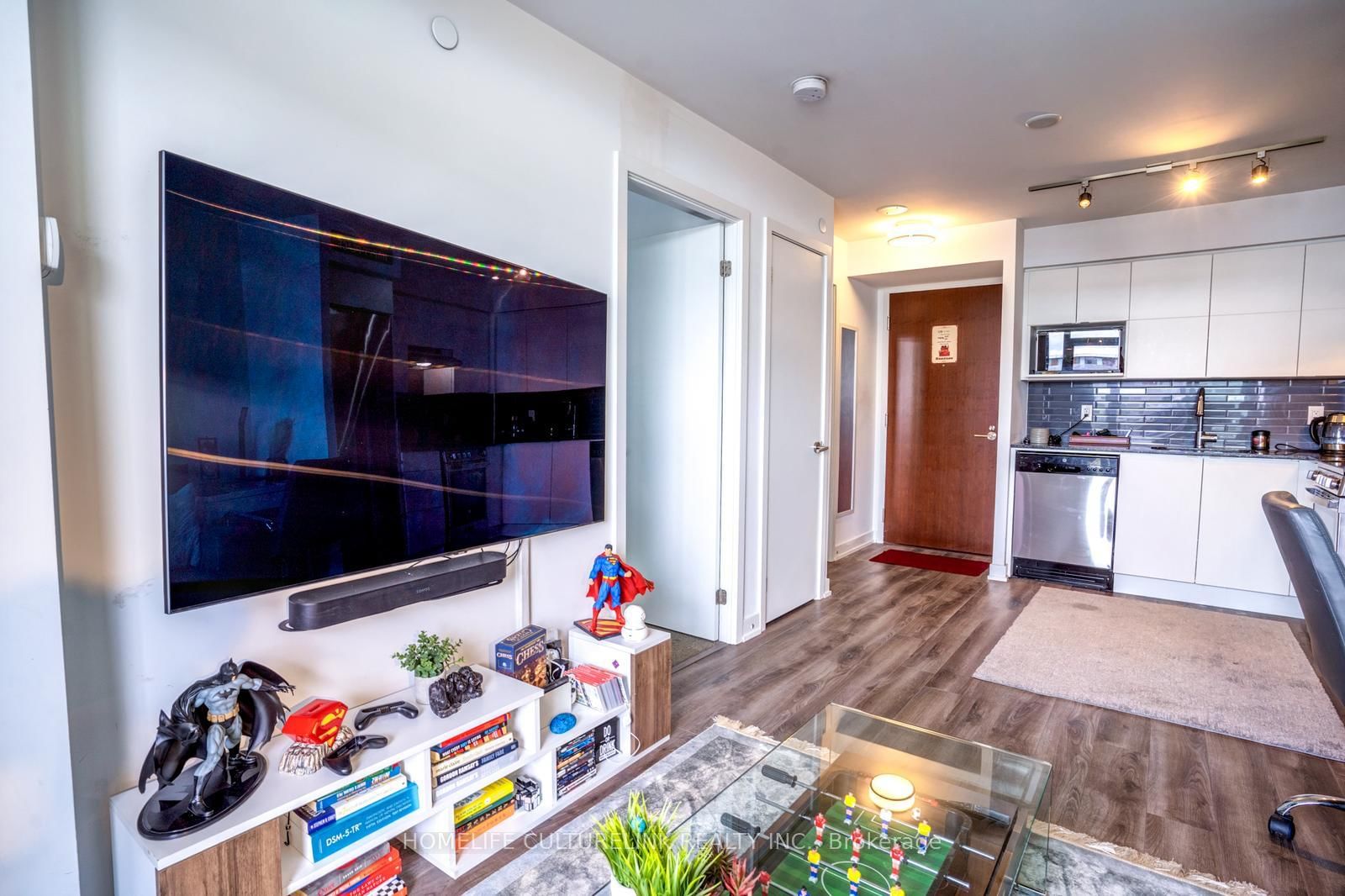 120 Varna Drive E, Unit 1220 - Photo 11