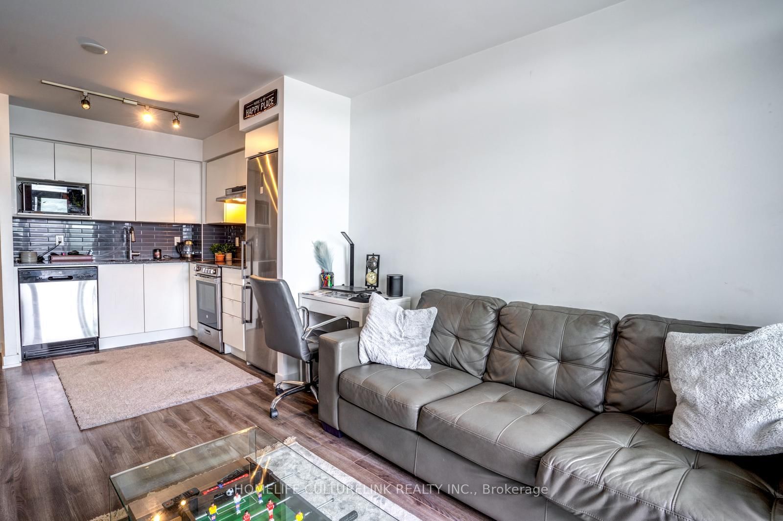 120 Varna Drive E, Unit 1220 - Photo 12