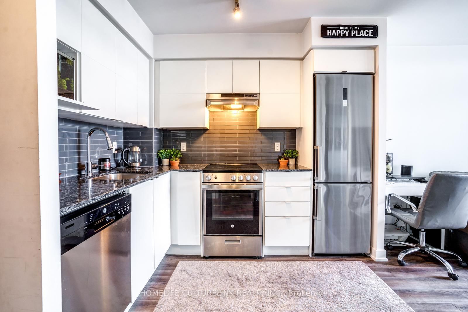 120 Varna Drive E, Unit 1220 - Photo 16