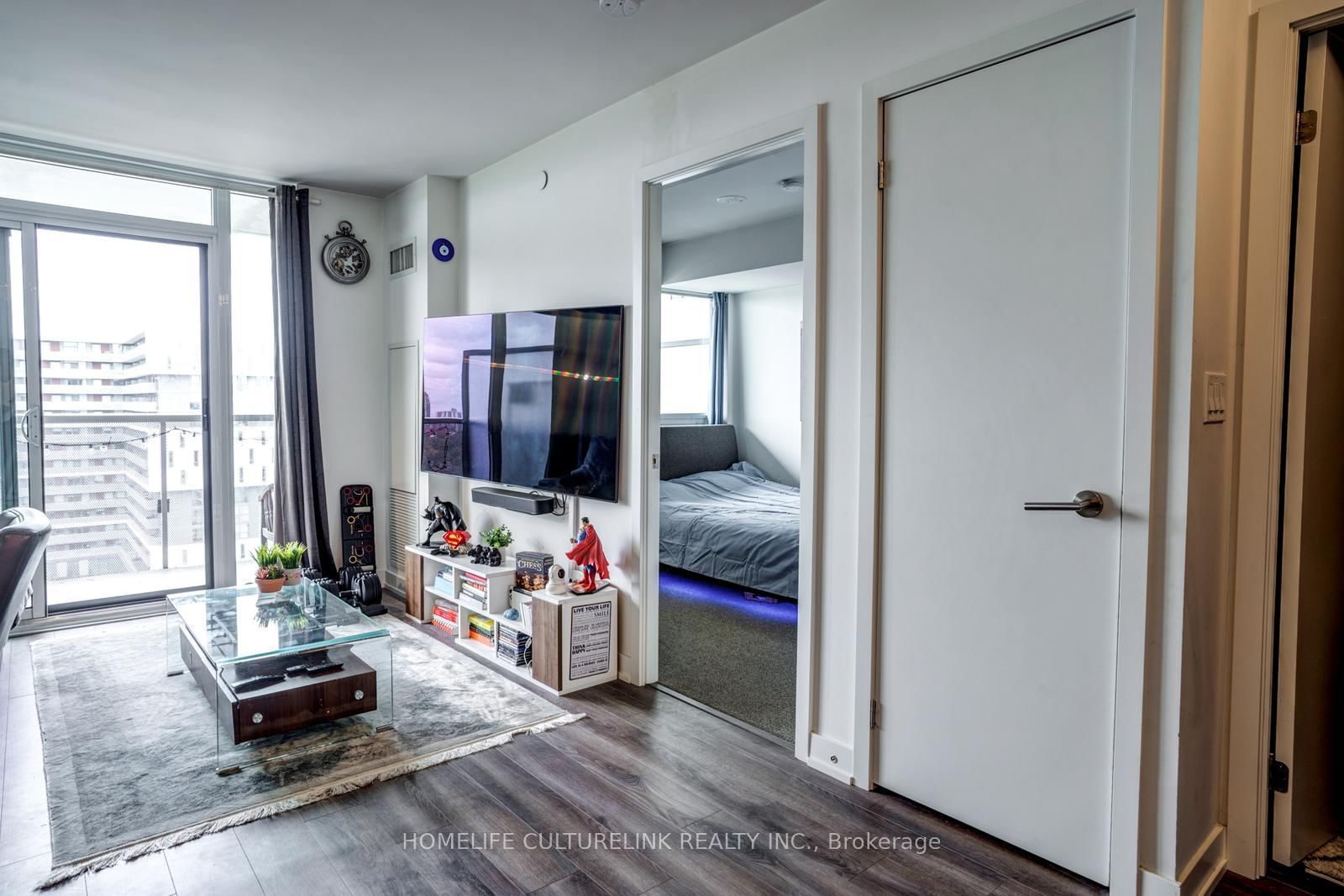 120 Varna Drive E, Unit 1220 - Photo 17