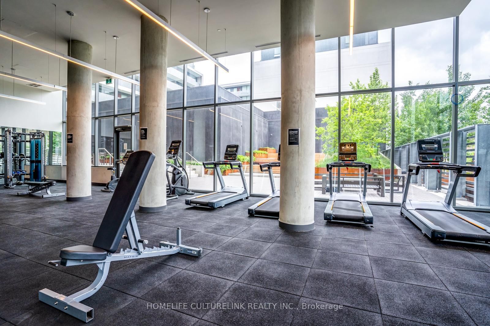 120 Varna Drive E, Unit 1220 - Photo 30