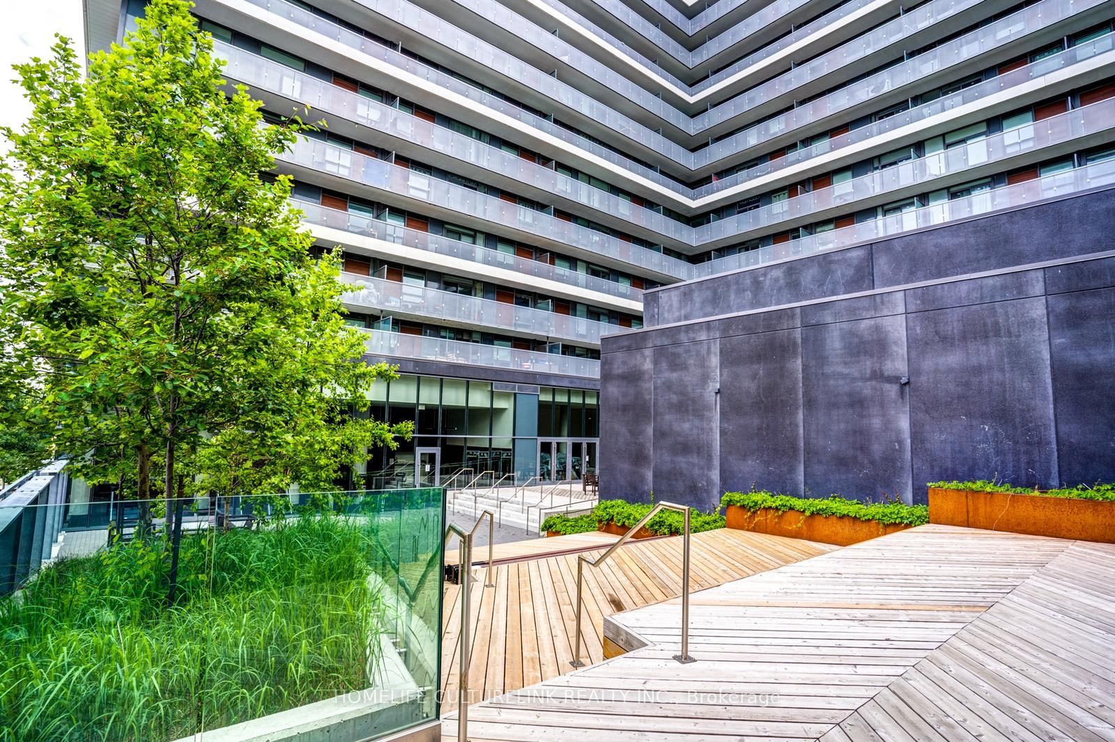 120 Varna Drive E, Unit 1220 - Photo 34