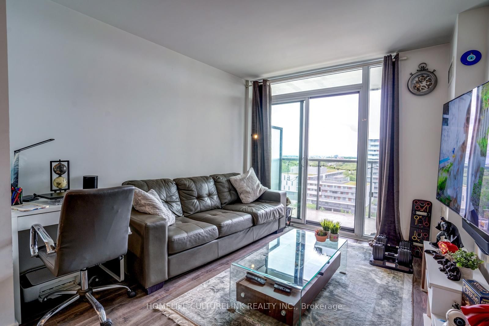 120 Varna Drive E, Unit 1220 - Photo 9