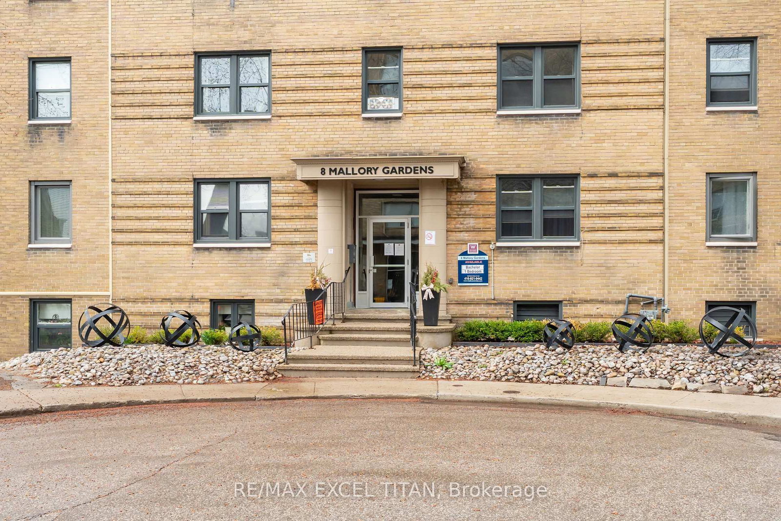 8 Mallory Gardens, Unit 23