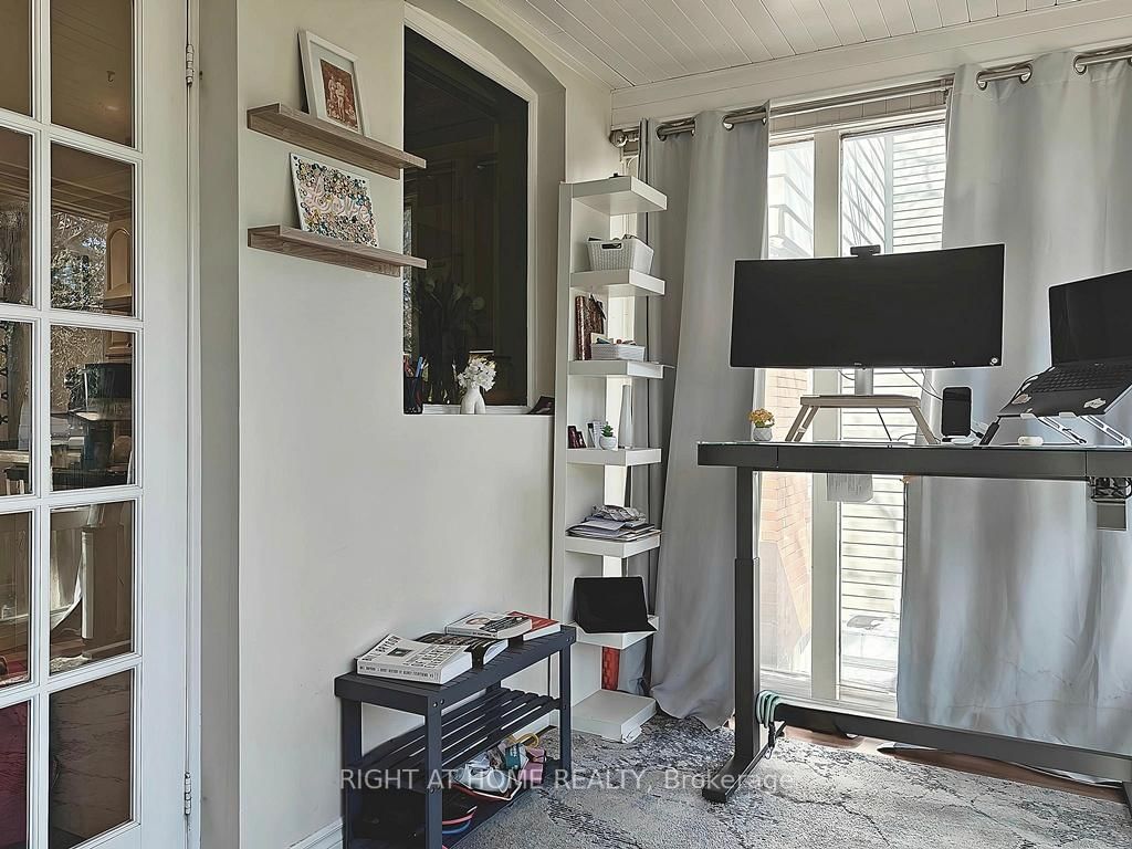 235 Soudan Avenue - Photo 10