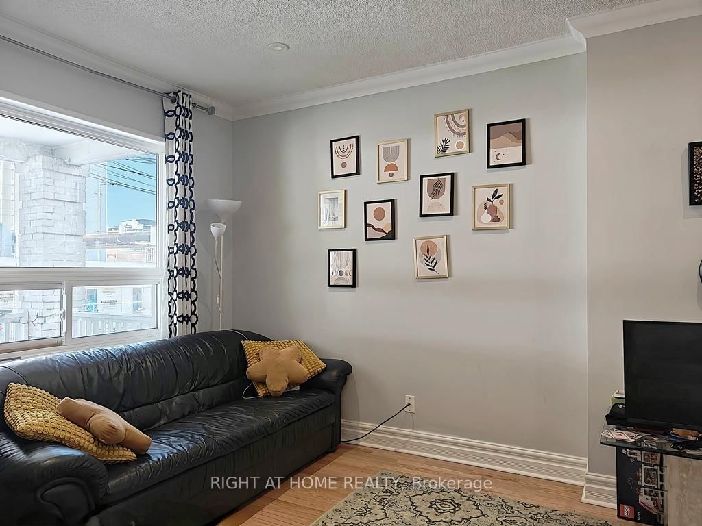 235 Soudan Avenue - Photo 7