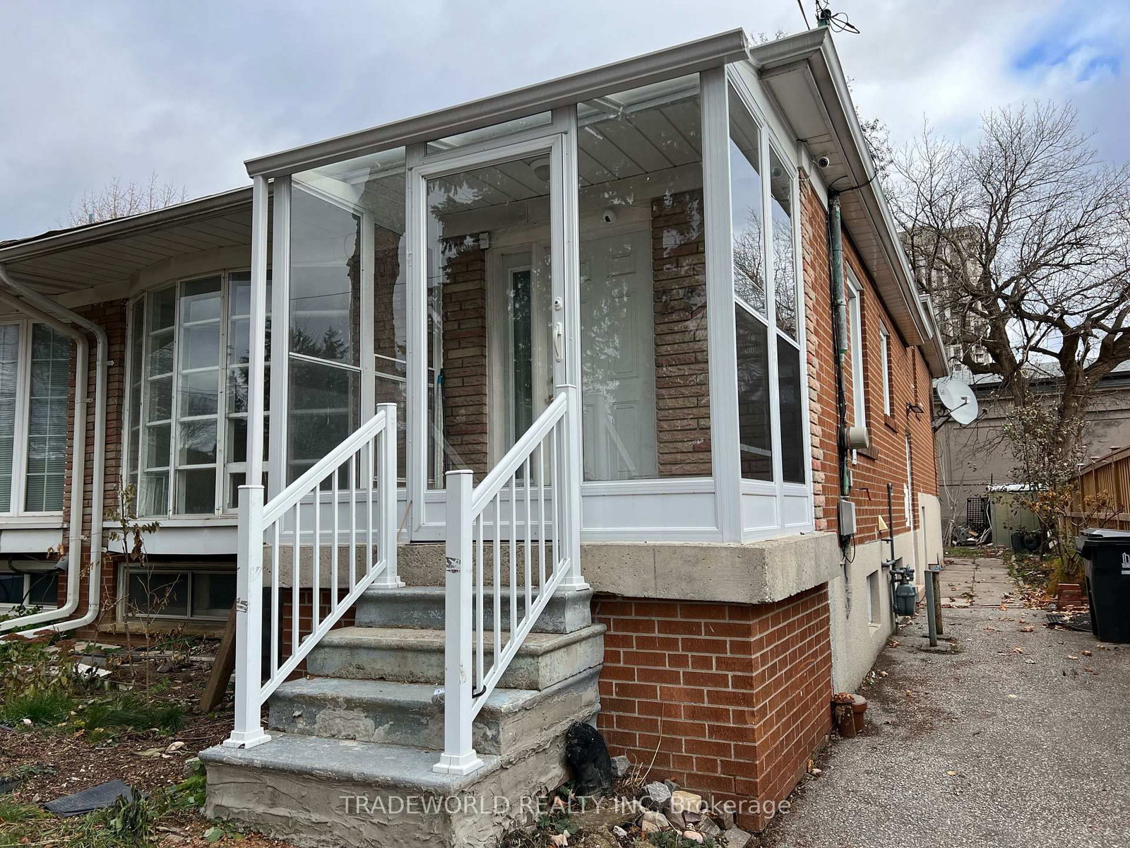 Semi-Detached House for sale at 25 Linelle Street, Toronto, Ontario, M2N 2J4 - Lansing-Westgate - MLS: C13012760