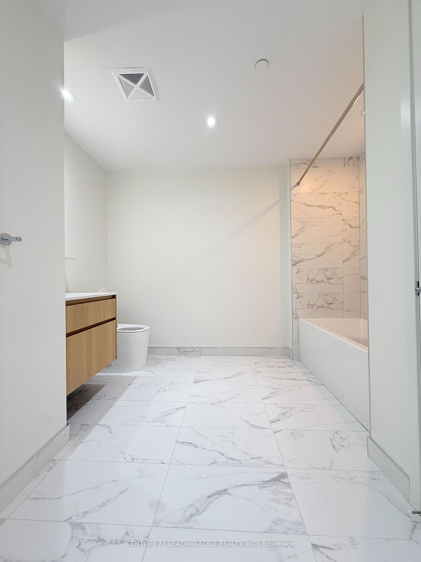 322 Dupont Street, Unit 702 - Photo 11