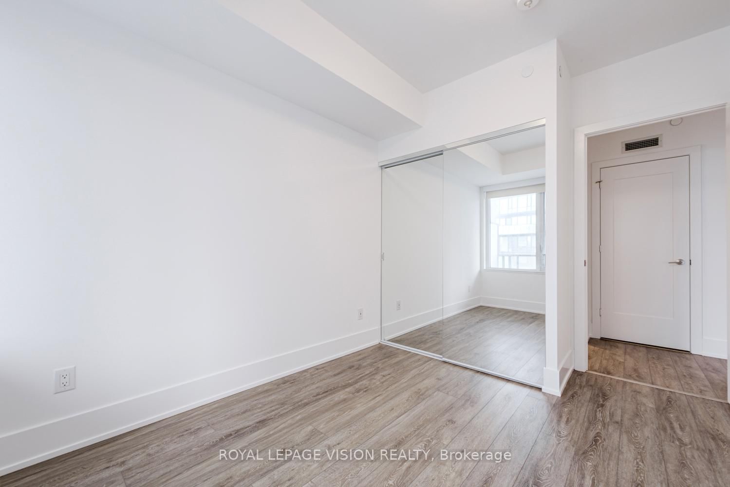 480 Front Street W, Unit 1311 - Photo 25