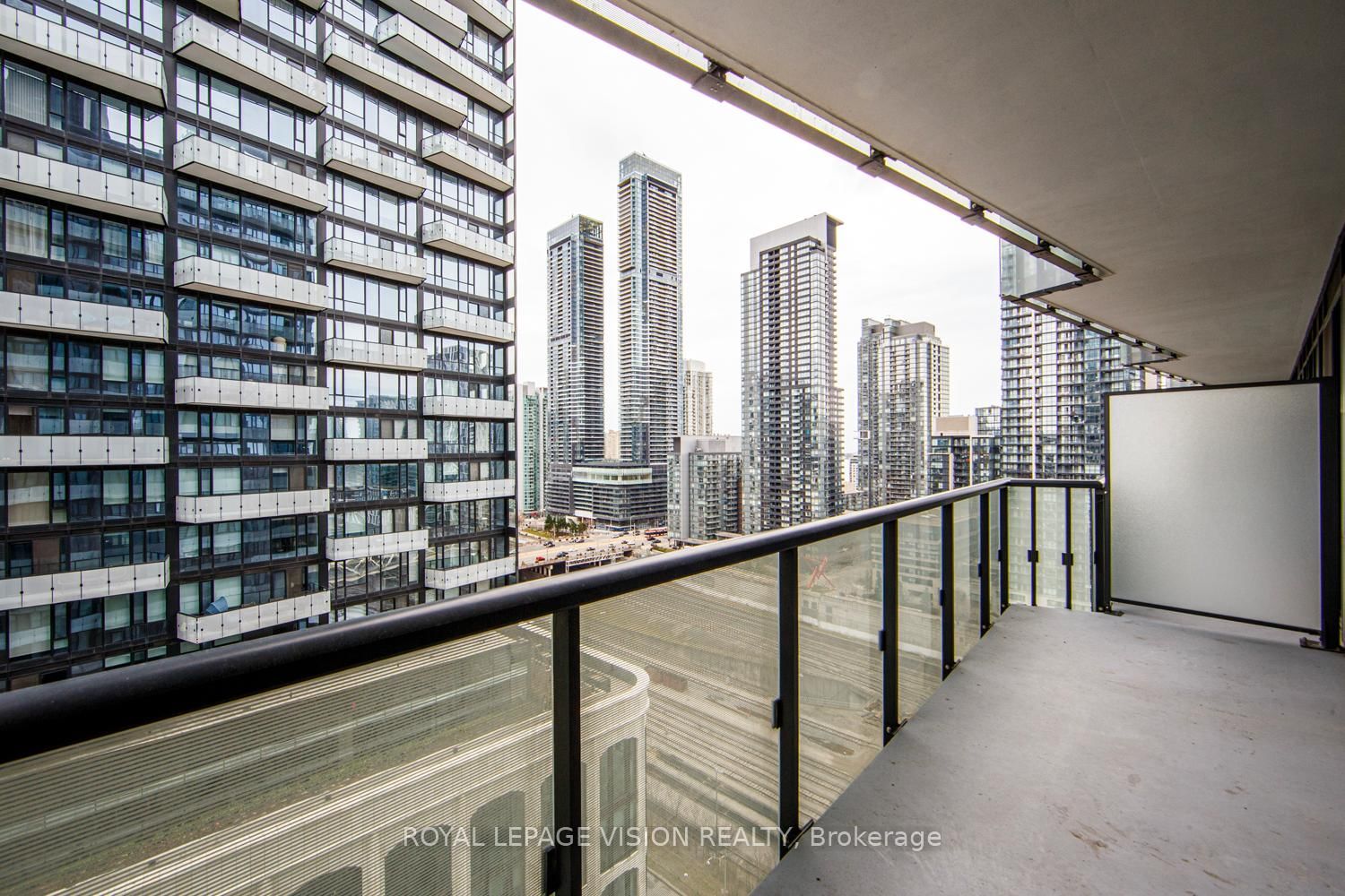 480 Front Street W, Unit 1311 - Photo 29