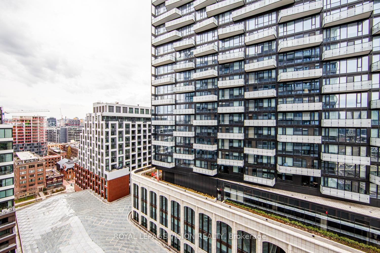 480 Front Street W, Unit 1311 - Photo 31