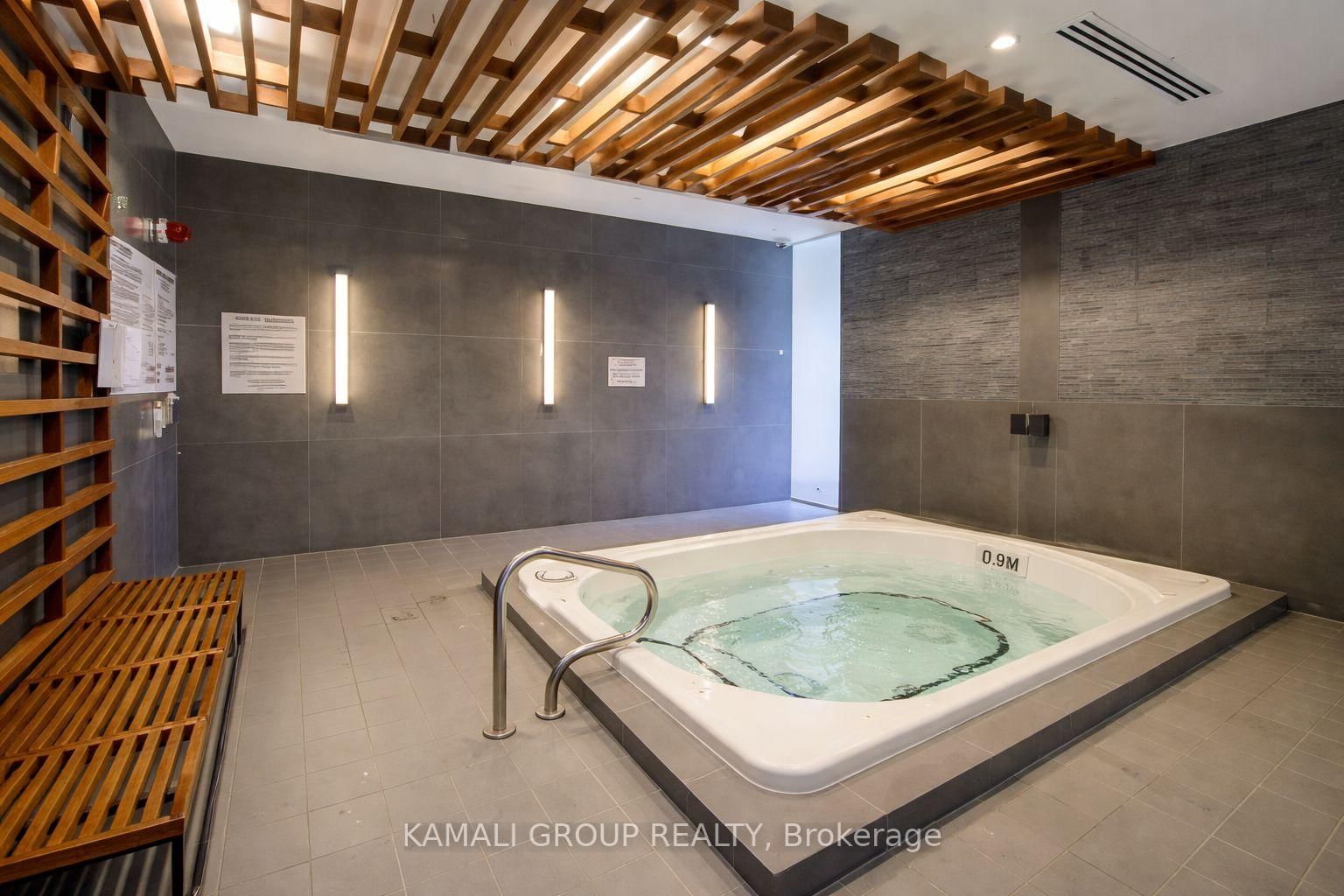 20 John Street, Unit 322 - Photo 23