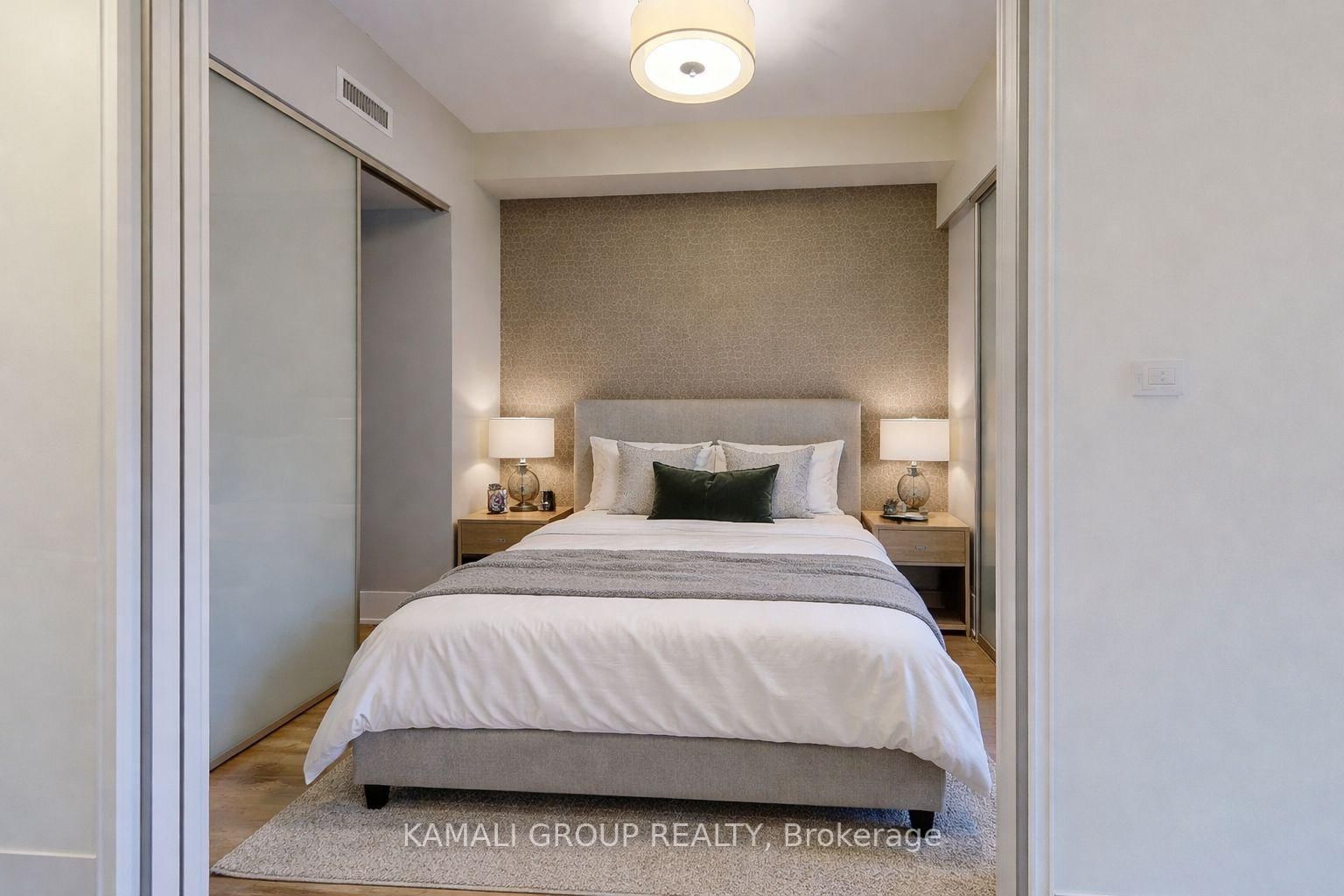 Condo for lease at 322-20 John Street, Toronto, Ontario, M5V 0G5 - Waterfront Communities C1 - MLS: C13012972