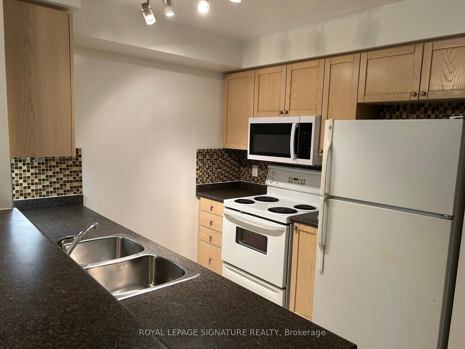 26 Olive Avenue, Unit 1505 - Photo 3