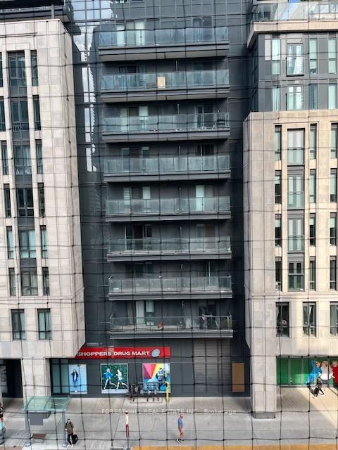 925 Bay Street, Unit 505 - Photo 21