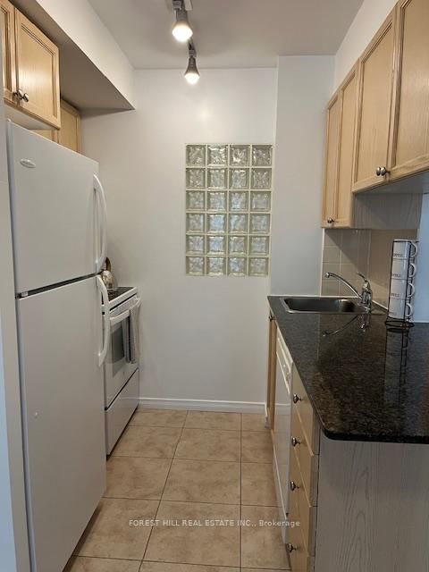 925 Bay Street, Unit 505 - Photo 5