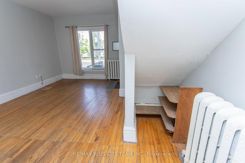 2 - 682 Bathurst St, Toronto, M5S 2R3 | Image 2