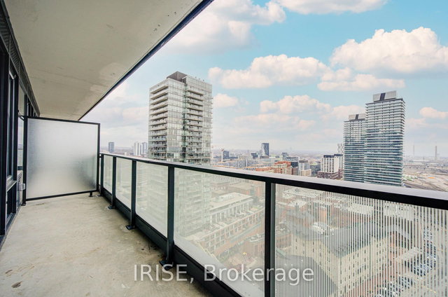 2112 - 35 Parliament Street