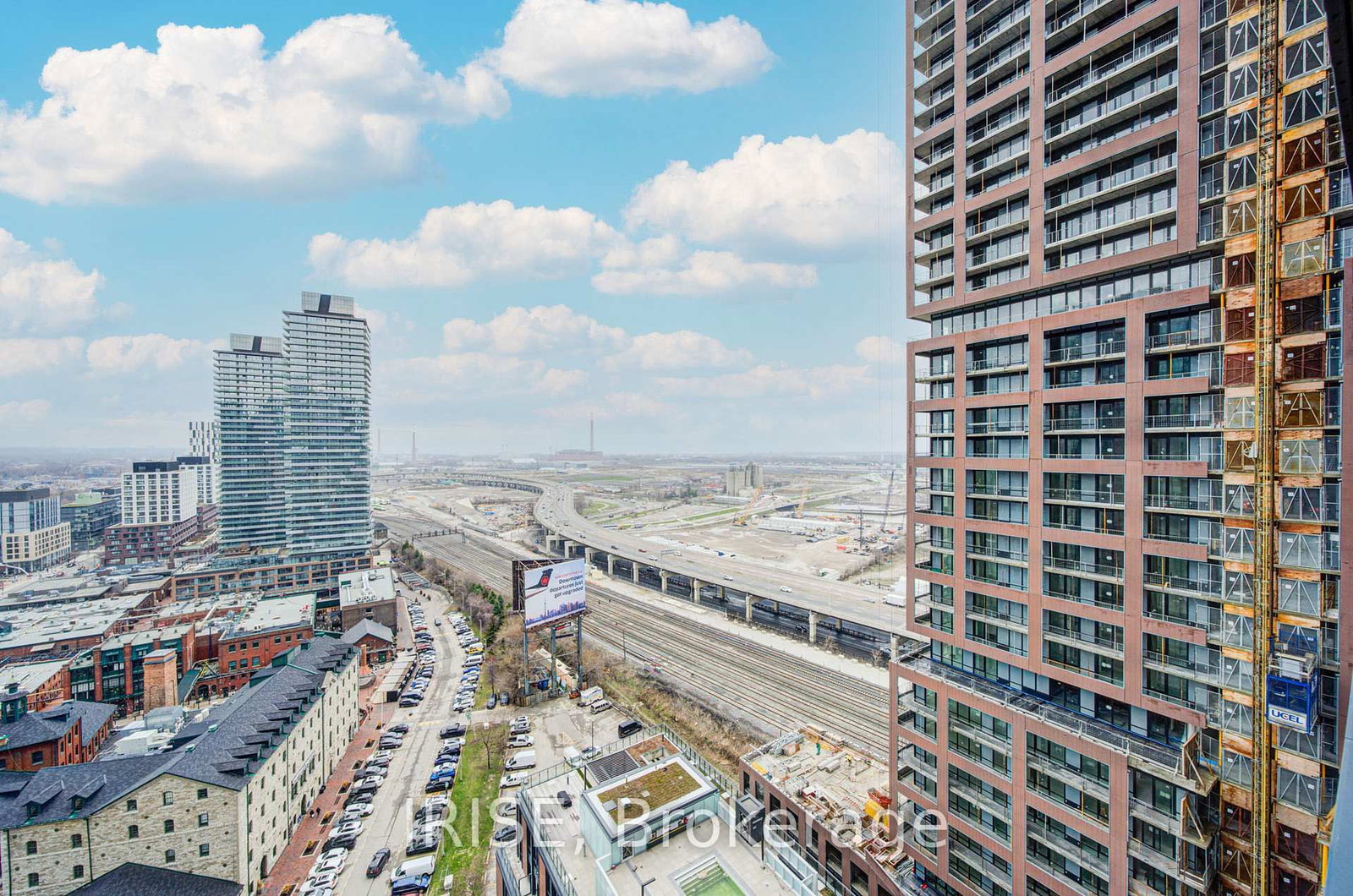 35 Parliament Street, Unit 2112 - Photo 24