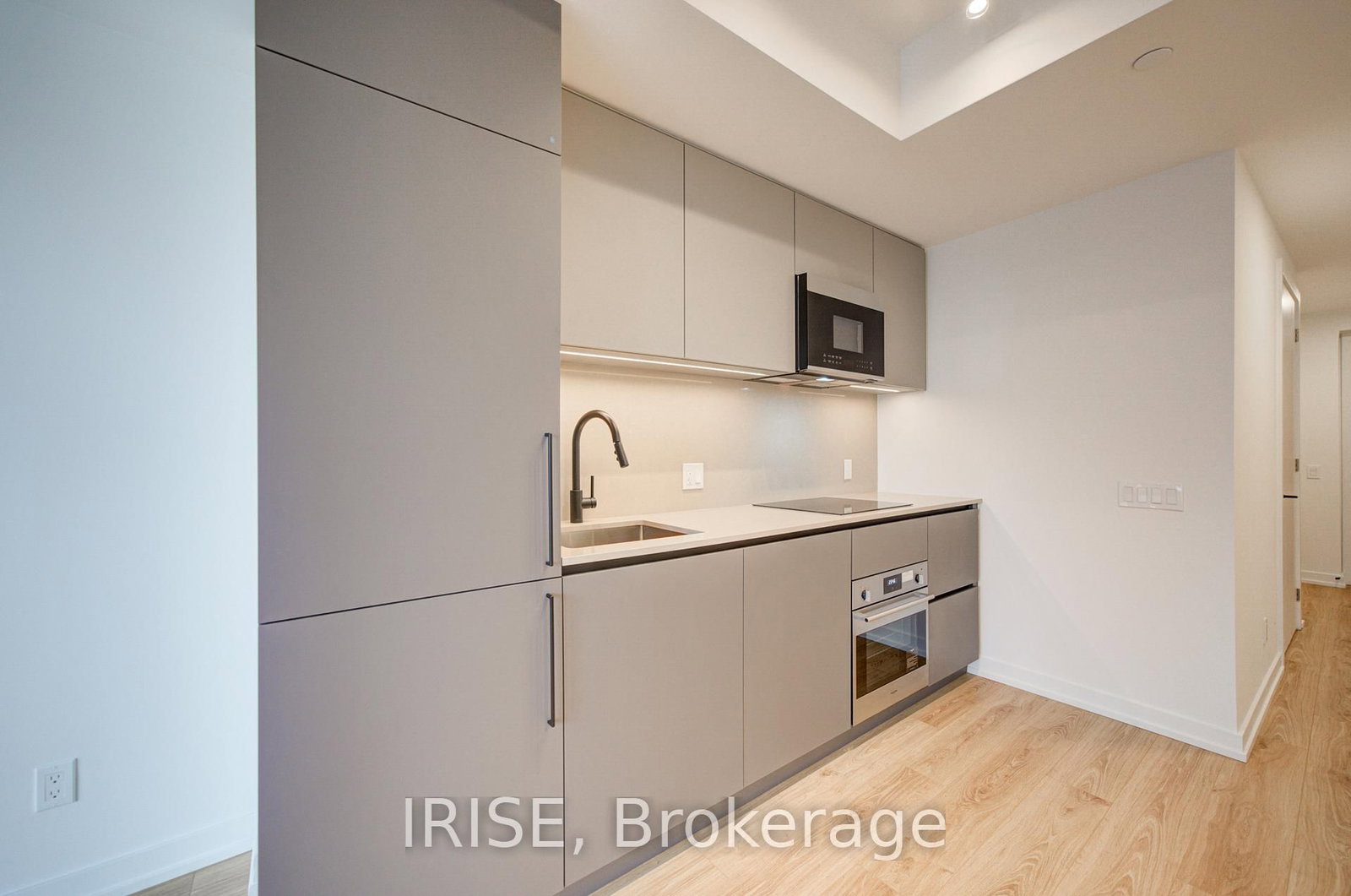 35 Parliament Street, Unit 2112 - Photo 4