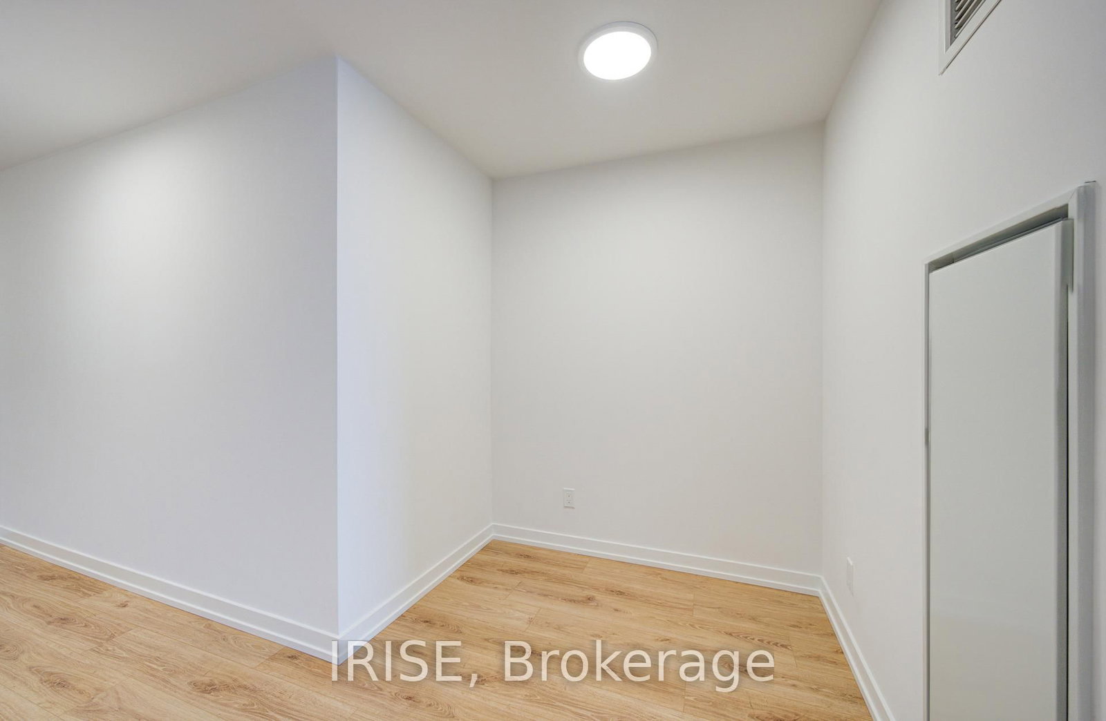 35 Parliament Street, Unit 2112 - Photo 6